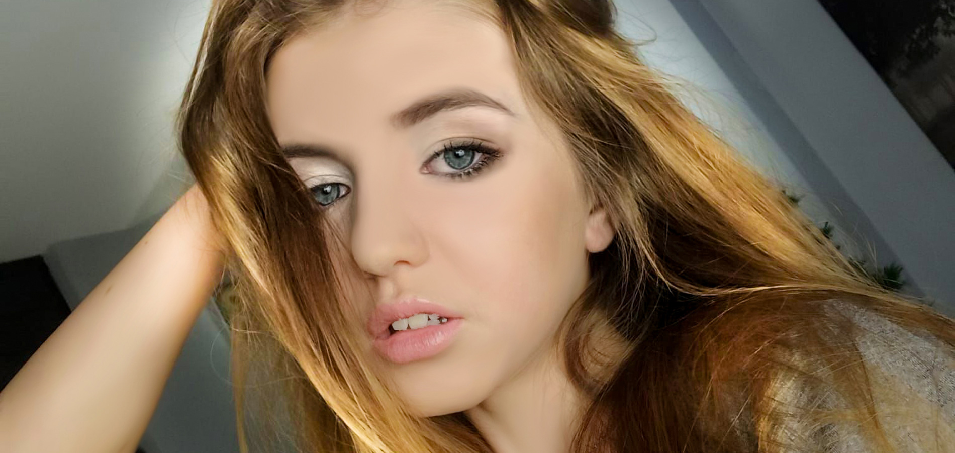 LaSofi Singer